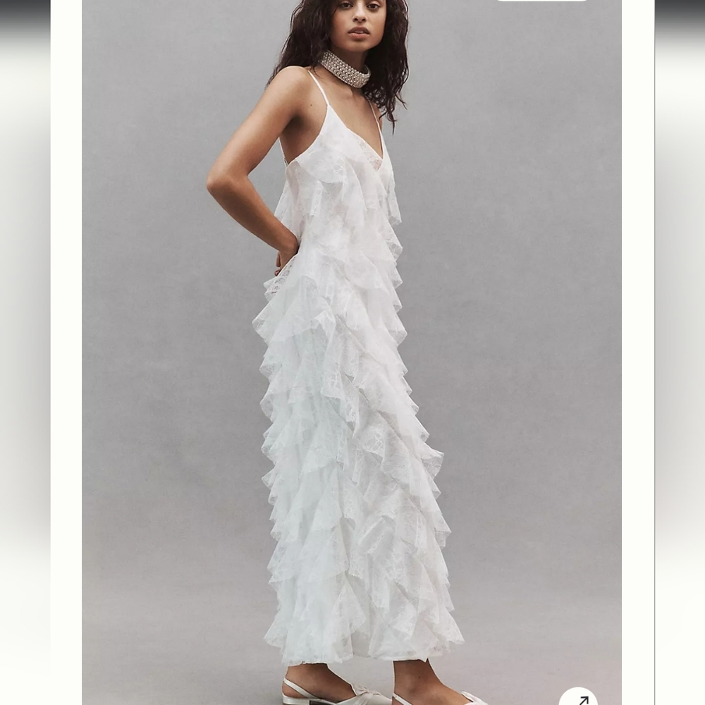 NWT BHLDN Jia Bias-Cut Lace Ruffled V-Neck Gown Size 8